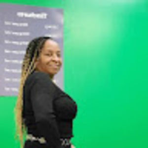 Meet your Posher, Sharon